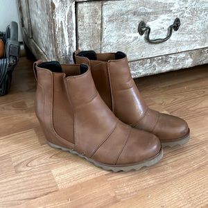 Wedge booties size 9